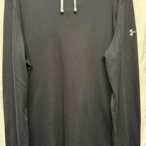 Under Armour Gray Hoodie with Long Sleeves and Pullover Style